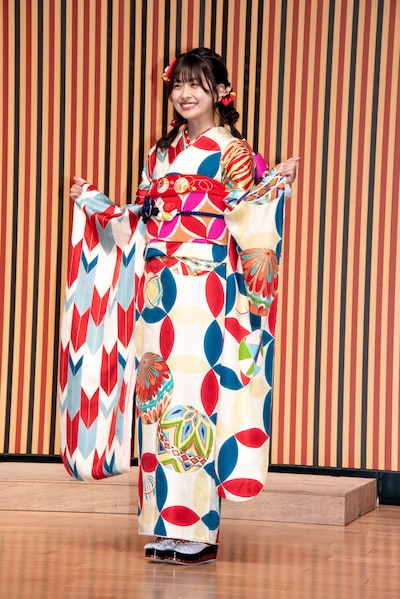 2020年に行われた成人式での松岡はな。