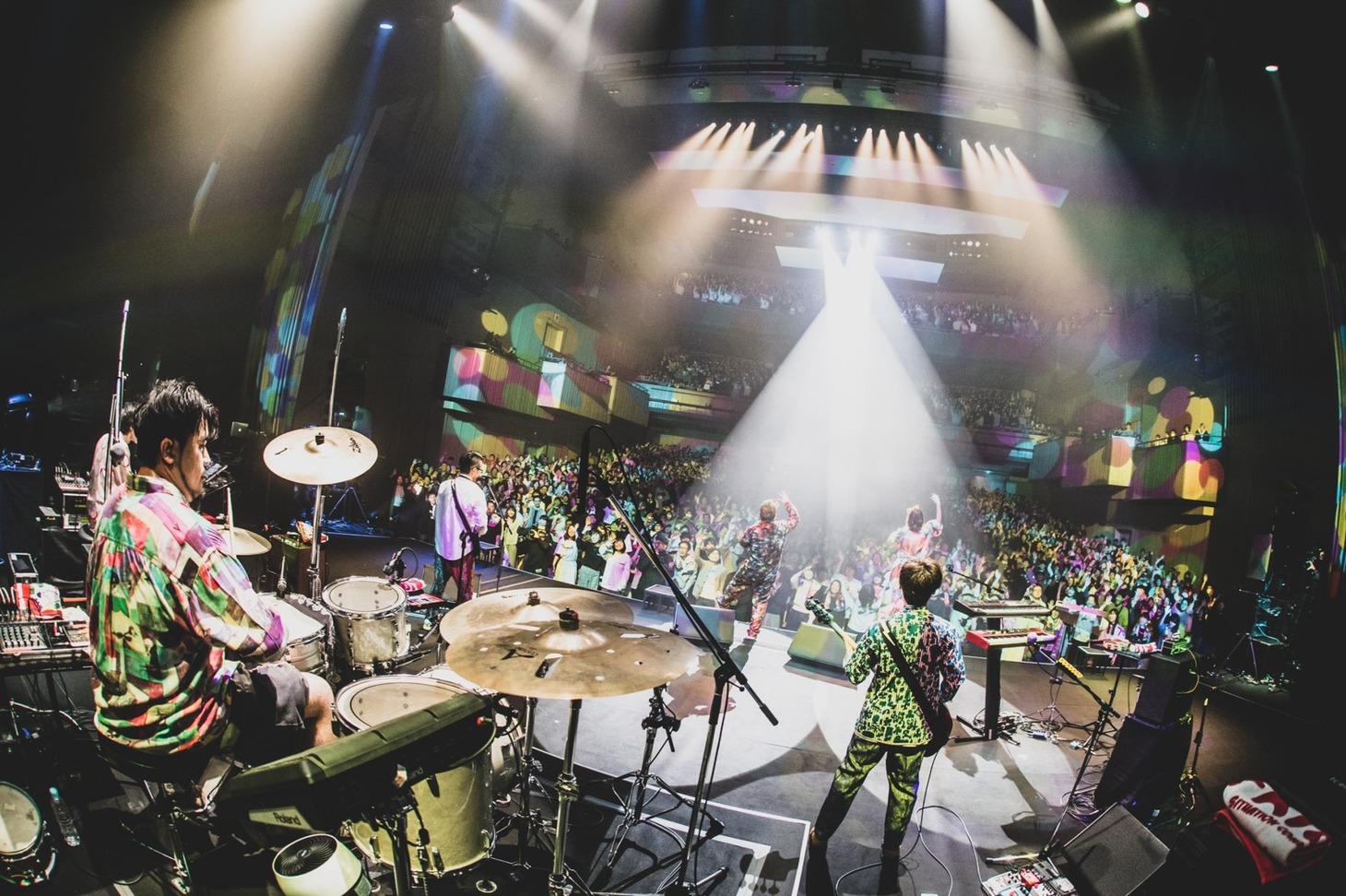 フレンズ（Photo by TAKAHIRO TAKINAMI）