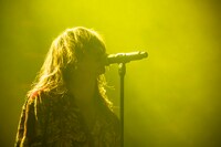 渋谷龍太（Vo）（撮影：青木カズロー）