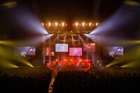 SUPER BEAVER「都会のラクダ “ホール＆ライブハウス+アリーナ” TOUR 2019-2020 ～スーパー立ちと座りと、ラクダ放題～」東京・国立代々木競技場第一体育館公演の様子。（撮影：日吉"JP”純平）