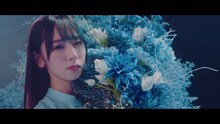 日向坂46「青春の馬」ミュージックビデオより金村美玖。