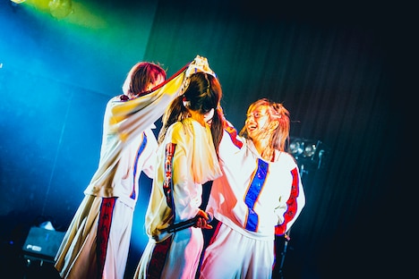 Malcolm Mask McLaren「matchless」の様子。（写真提供：エイジアプロモーション）