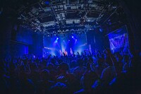 Malcolm Mask McLaren「matchless」の様子。（写真提供：エイジアプロモーション）