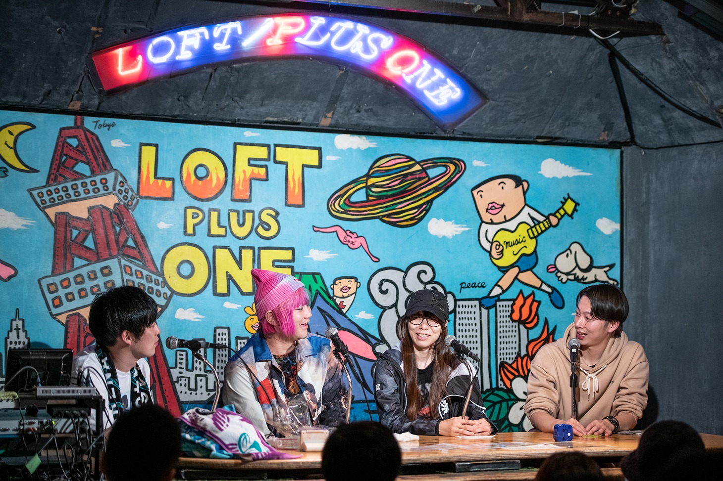 「ライブナタリー Presents RESPECT! トークライブ Vol.3～語るなら欅を～」の様子。