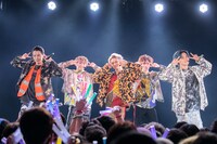 超特急（撮影：米山三郎）