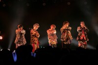 超特急（撮影：米山三郎）