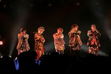 超特急（撮影：米山三郎）