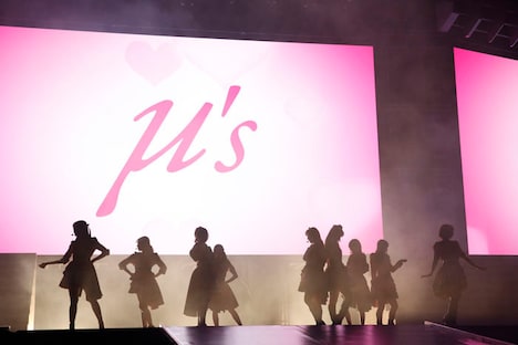 μ's (c)2013 プロジェクトラブライブ！ (c)2017 プロジェクトラブライブ！サンシャイン!! (c)プロジェクトラブライブ！虹ヶ咲学園スクールアイドル同好会