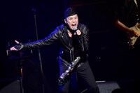 KONTA（Vo, Sax）（撮影：三浦憲治）