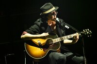 いまみちともたか（G）（撮影：三浦憲治）