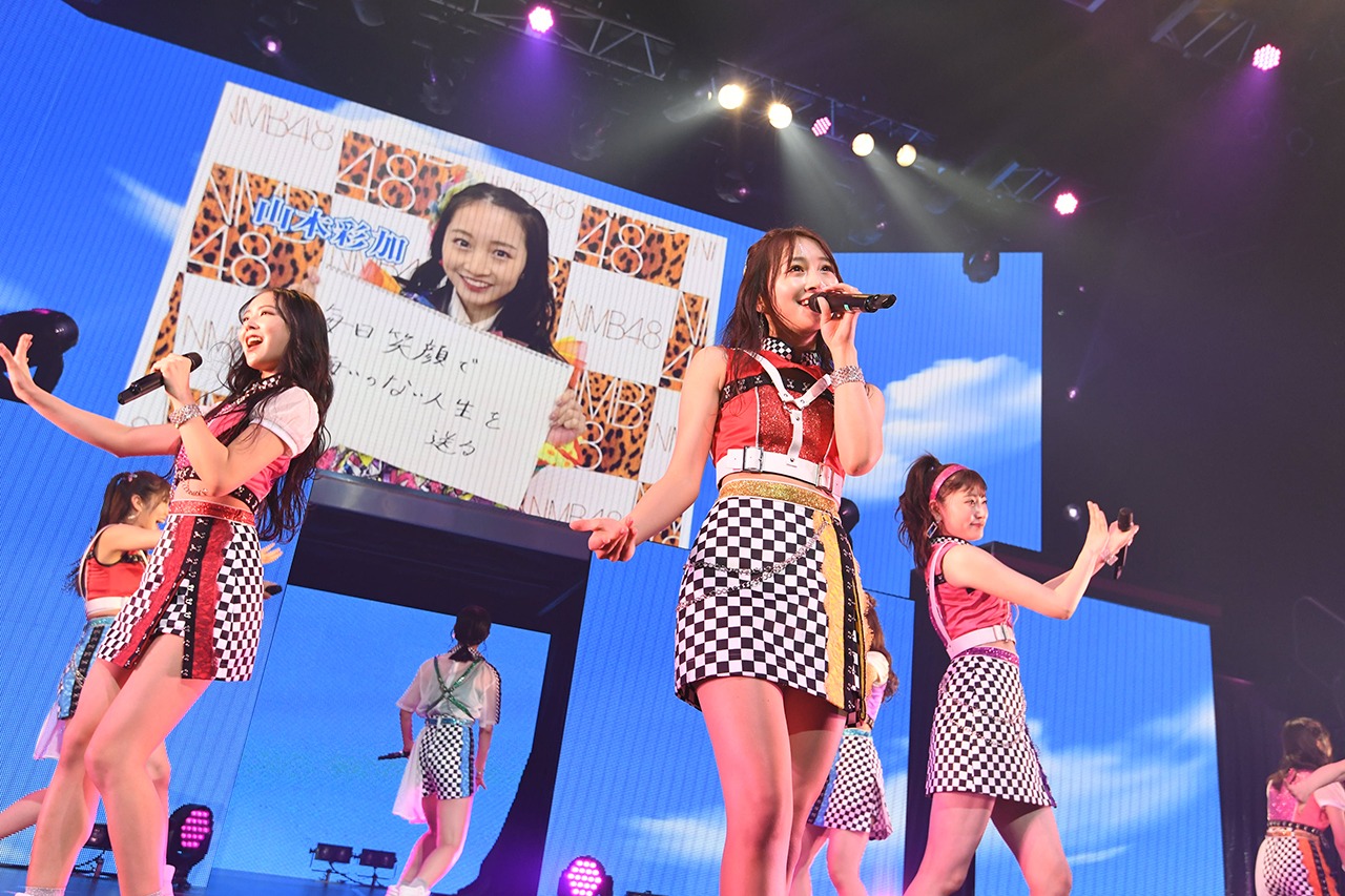 「NMB48選抜メンバーコンサート～10年目もライブ至上主義～」の様子。(c)AKS