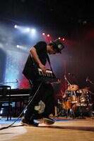 H ZETT M（Key）（Photo by Shunji Takahashi）