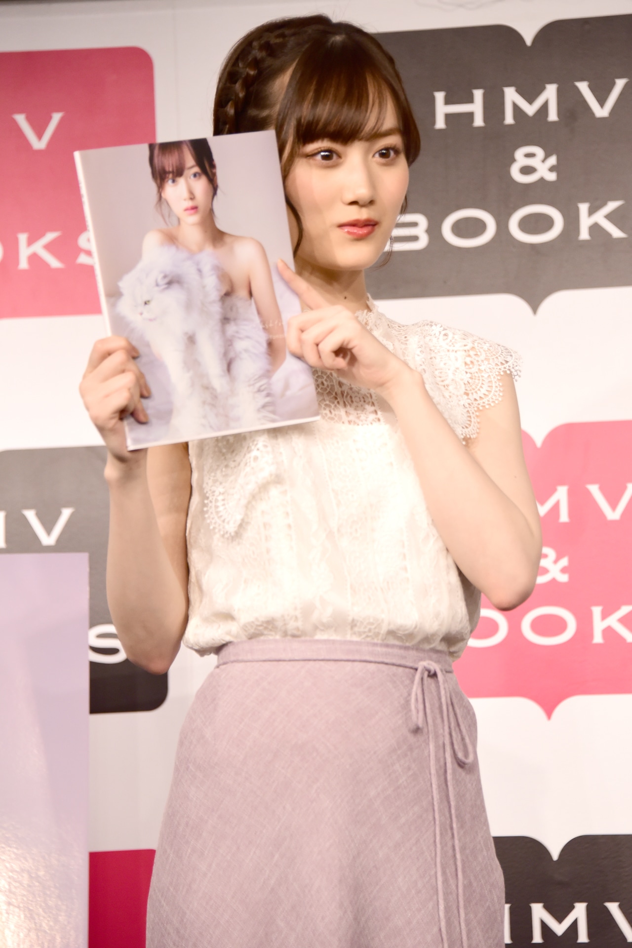 山下美月