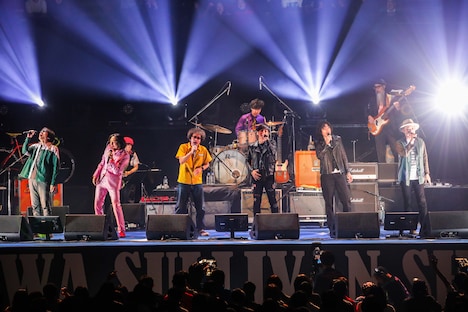 「忌野清志郎 ナニワ・サリバン・ショー Oh!RADIO～五十年ゴム消し～」の様子。