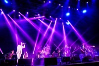 「忌野清志郎 ナニワ・サリバン・ショー Oh!RADIO～五十年ゴム消し～」の様子。