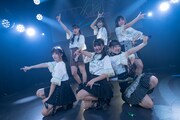 PiXMiX「New Yearワンマンライブ『今年もよろピクミク！2020』」の様子。（写真提供：キングレコード）