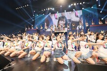 「AKB48単独コンサート～15年目の挑戦者～」の様子。(c)AKS