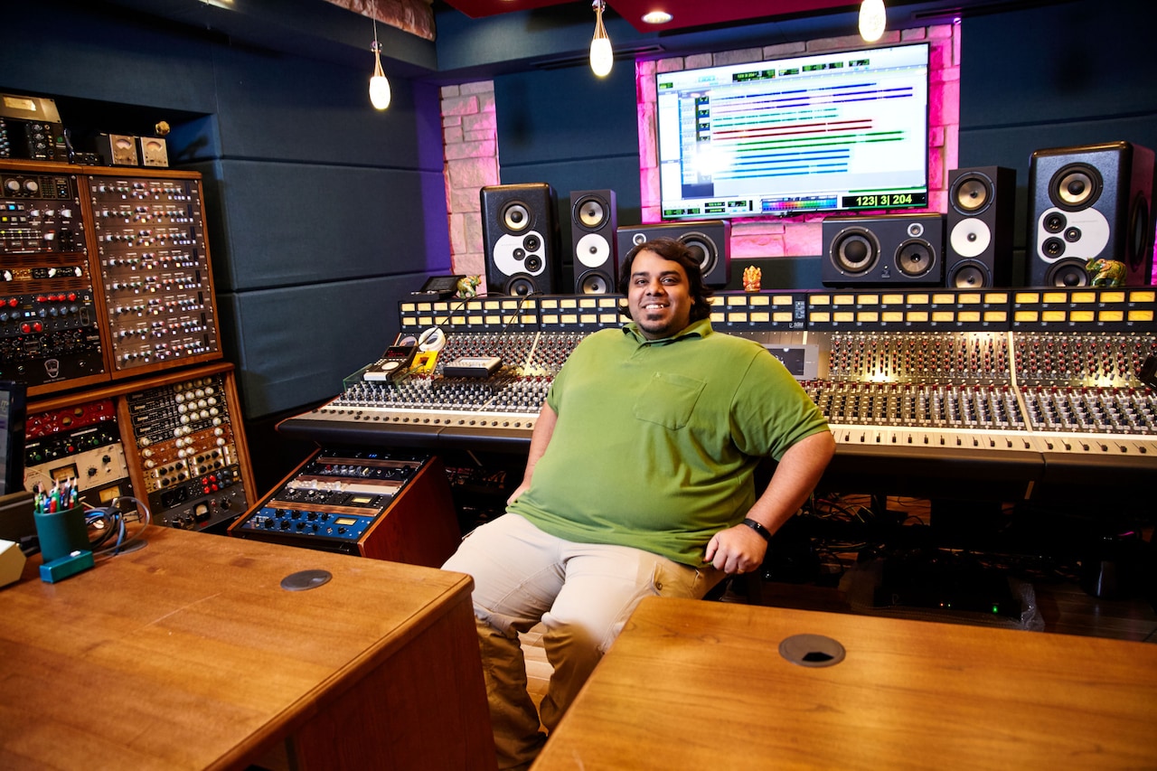 ニラジ・カジャンチ