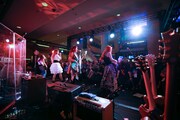 Aldious「The NAMM SHOW 2020」出演時の様子。（Photo by Michael Helms）
