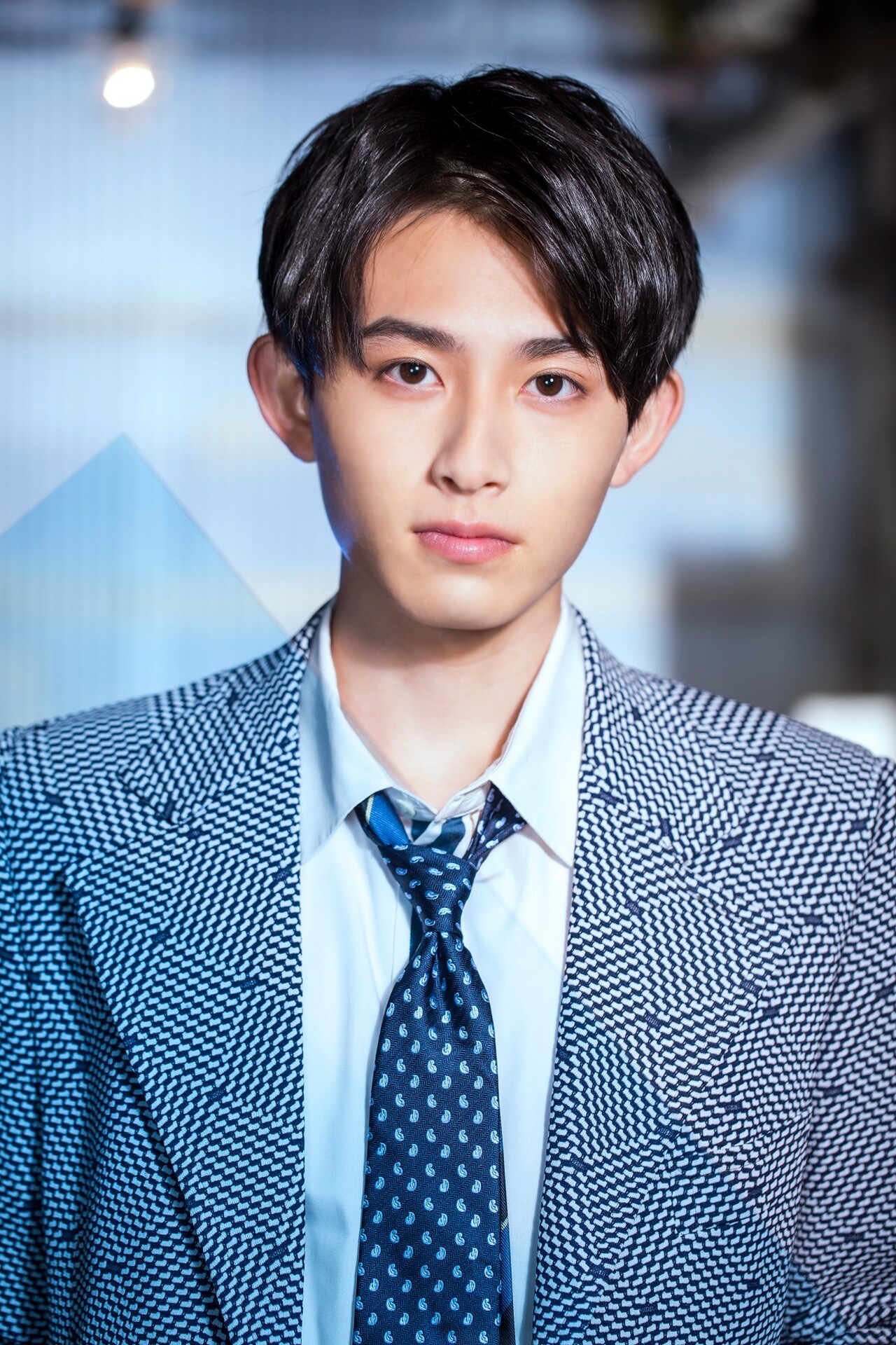 AXB 岡本侑樹　チェキ　サイン入り 葉山侑樹 岡本侑樹 直筆サイン入り生写真 カード - メルカリ