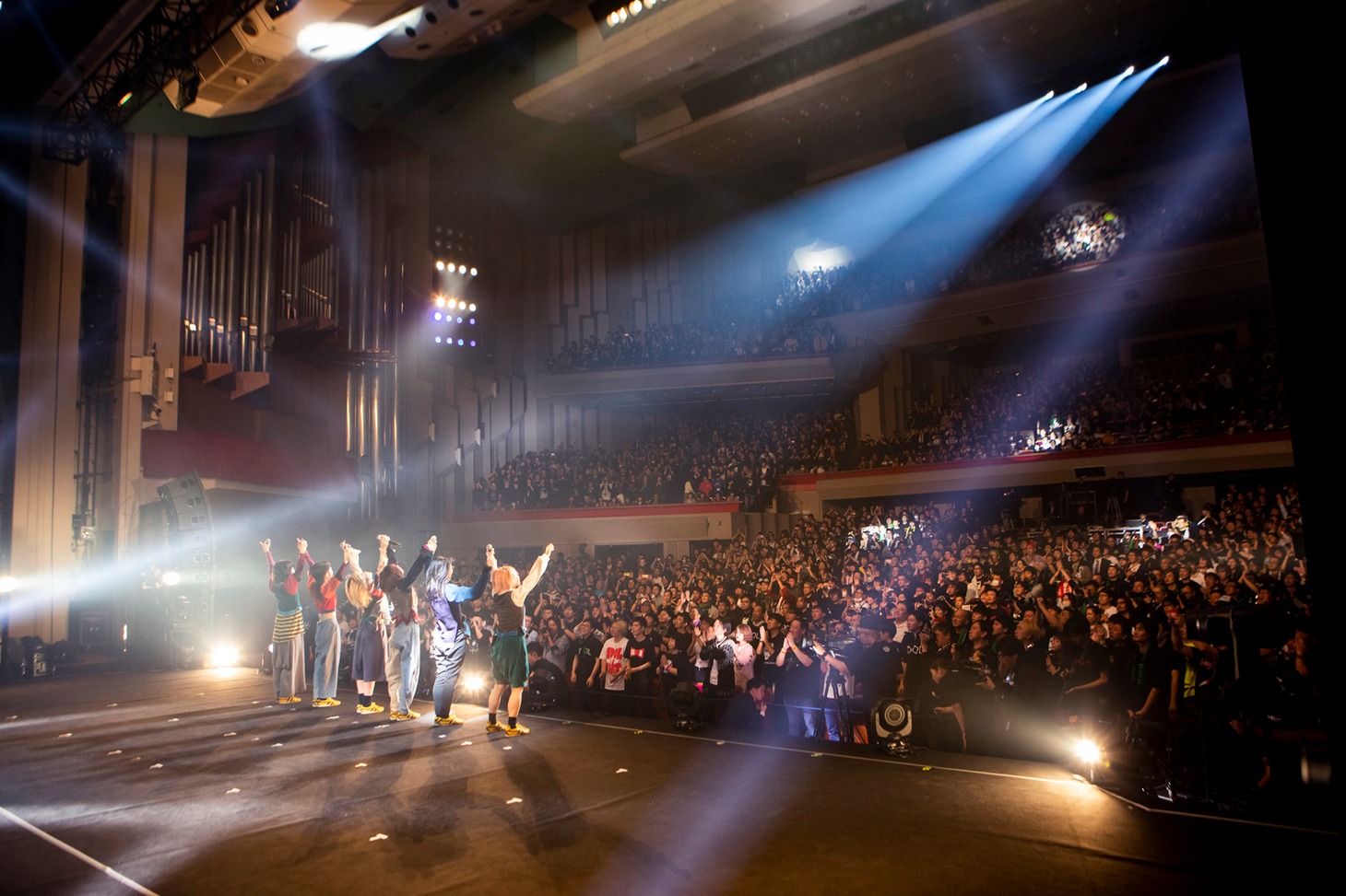 BiSH「NEW HATEFUL KiND TOUR」NHKホール公演の様子。（Photo by sotobayashi kenta）