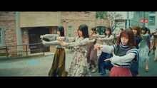日向坂46「ソンナコトナイヨ」ミュージックビデオのワンシーン。