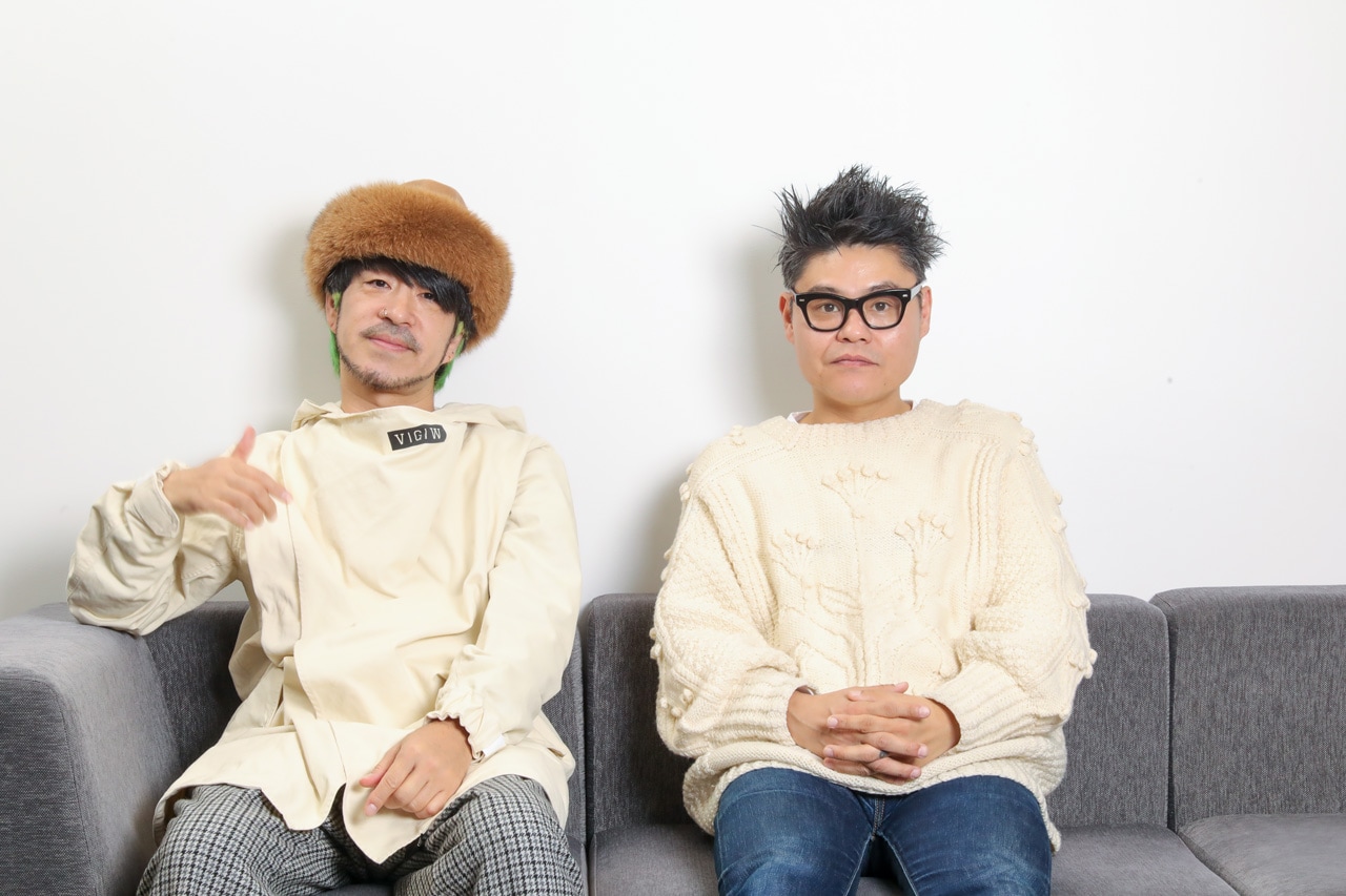 LOW IQ 01と松田“CHABE”岳二。