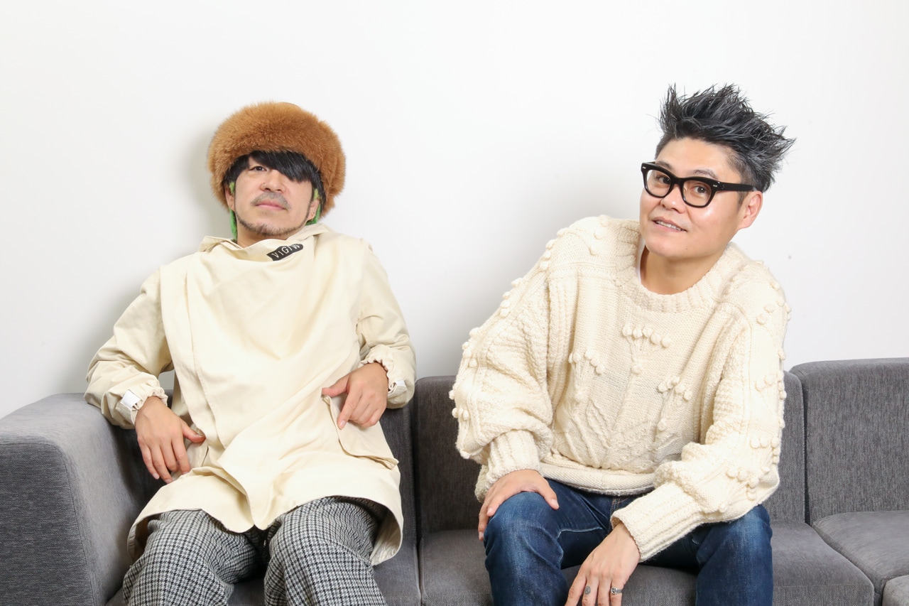 LOW IQ 01と松田“CHABE”岳二。