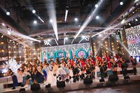 ハロー！プロジェクトメンバーの歌唱シーン。(c)フジテレビ