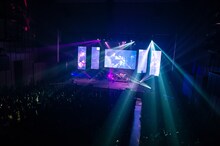 「uP!!!NEXT 須田景凪～晩翠～ powered by au 5G」の様子。（撮影：ヤオタケシ）