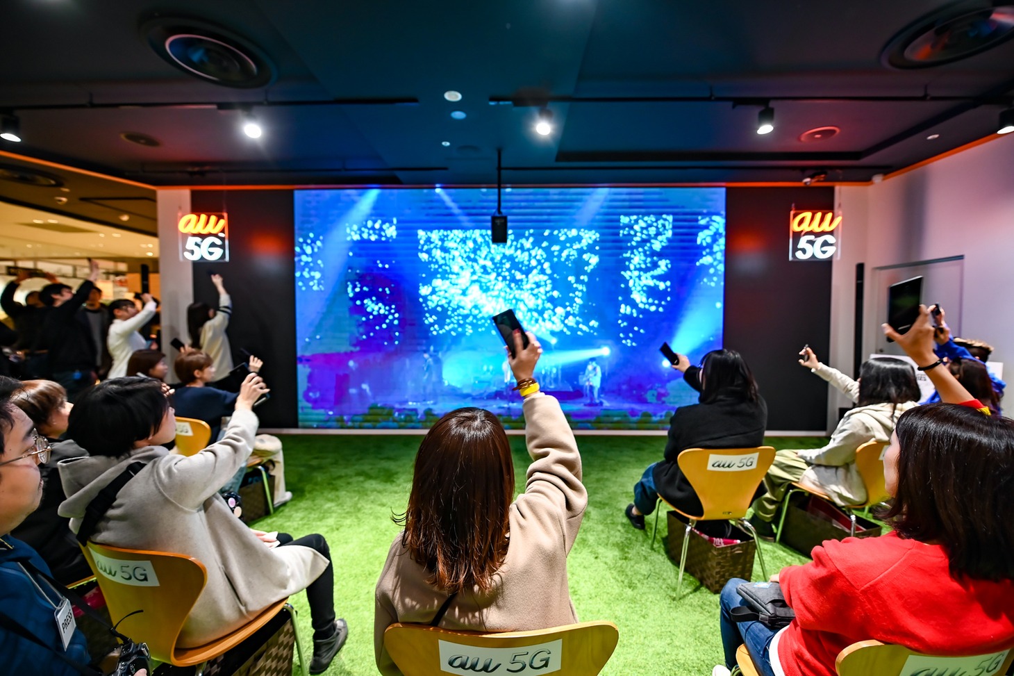 au SHIBUYA MODIの様子。（写真提供：KDDI）