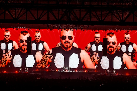 BABYMETAL「METAL GALAXY WORLD TOUR IN JAPAN EXTRA SHOW『LEGEND - METAL GALAXY』」の様子。（撮影：瀧本“JON...”行秀）