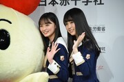 左から遠藤さくら、賀喜遥香。