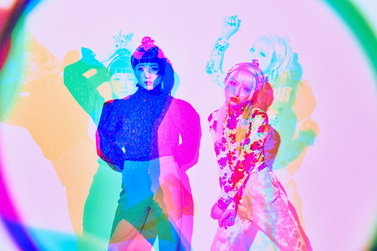 おやホロBay Hallワンマンを爆音上映、同公演よりLOVE SPREAD参加曲の映像公開