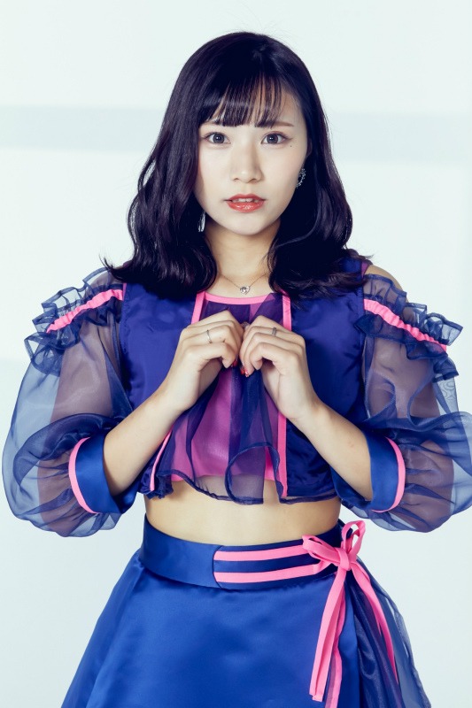 塚越莉香