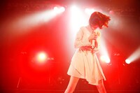 ヤなことそっとミュート定期ワンマンライブ「NINE vol.8」の様子。