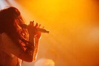 ヤなことそっとミュート定期ワンマンライブ「NINE vol.8」の様子。