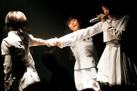 ヤなことそっとミュート定期ワンマンライブ「NINE vol.8」の様子。