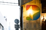 DIMEの看板。
