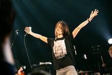 片平里菜「brand new album『一年中』発売記念 リリースパーティ“冬の魔法”」の様子。（Photo by jokei takahashi）