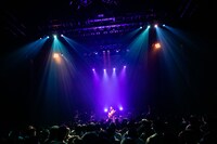 片平里菜「brand new album『一年中』発売記念 リリースパーティ“冬の魔法”」の様子。（Photo by jokei takahashi）