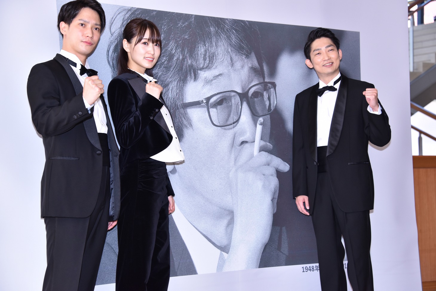 「飛龍伝 2020」囲み取材より。左から味方良介、菅井友香（欅坂46）、石田明（NON STYLE）。