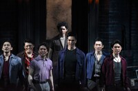 「ウエスト・サイド・ストーリー」プレスコールのワンシーン。