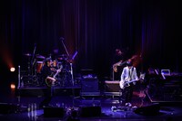 ORIGINAL LOVEと小山田圭吾によるセッション。（撮影：工藤ちひろ）