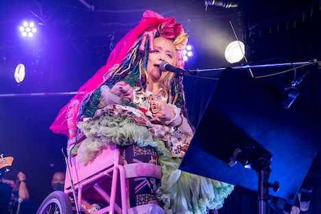 Shima-chang（Vo, Cho）（撮影：土田紘）