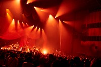 「ONEMAN HALL TOUR 2019-2020『心実』」東京・中野サンプラザホール公演の様子。（撮影：鳥居洋介）