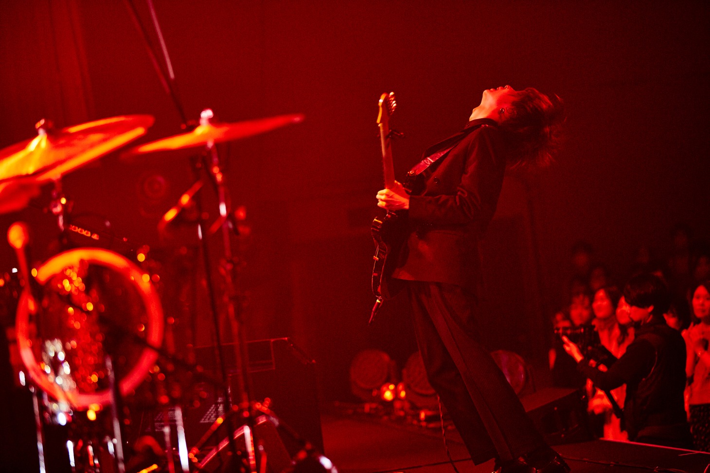 「ONEMAN HALL TOUR 2019-2020『心実』」東京・中野サンプラザホール公演の様子。（撮影：鳥居洋介）