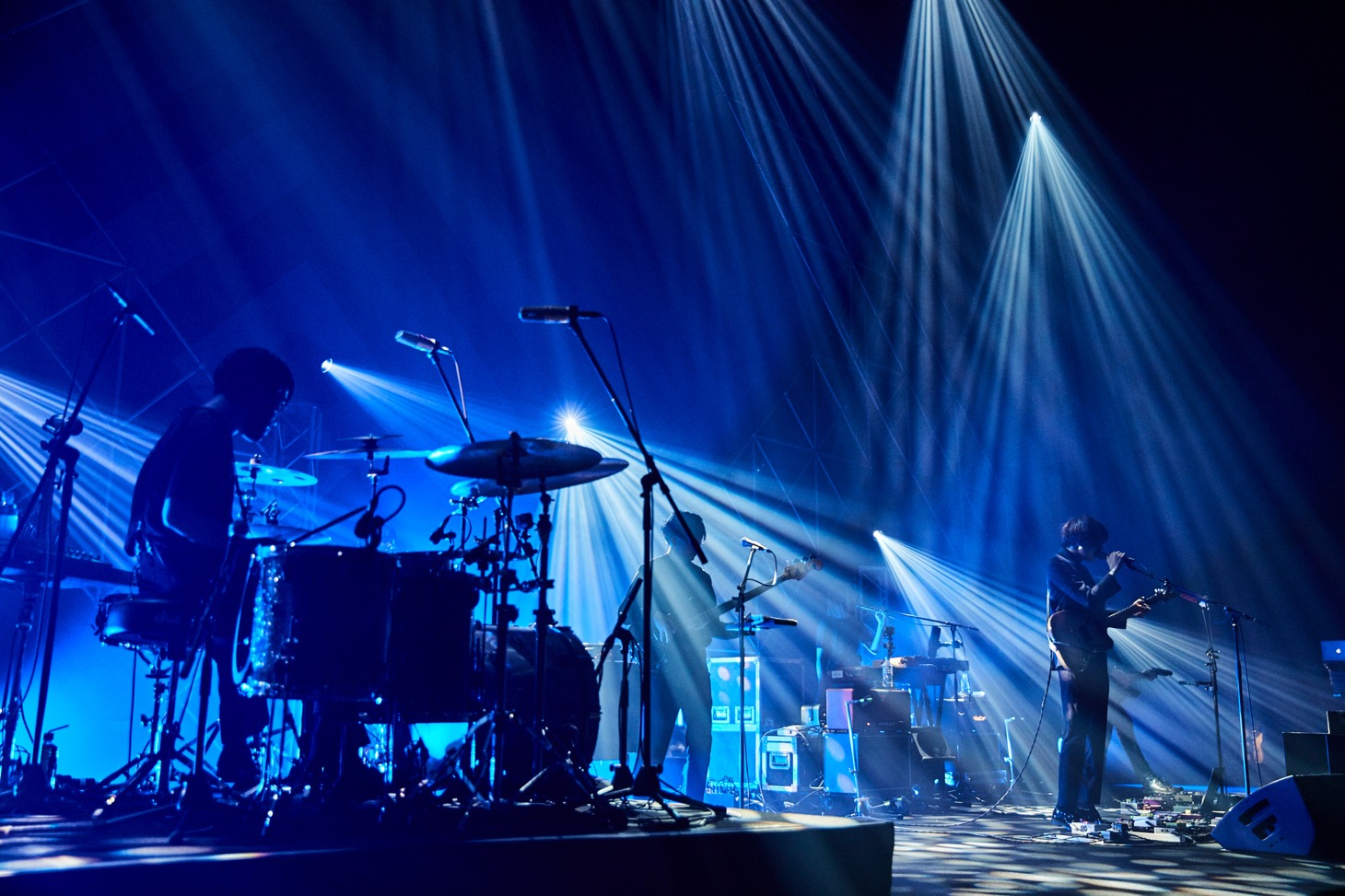 「ONEMAN HALL TOUR 2019-2020『心実』」東京・中野サンプラザホール公演の様子。（撮影：鳥居洋介）