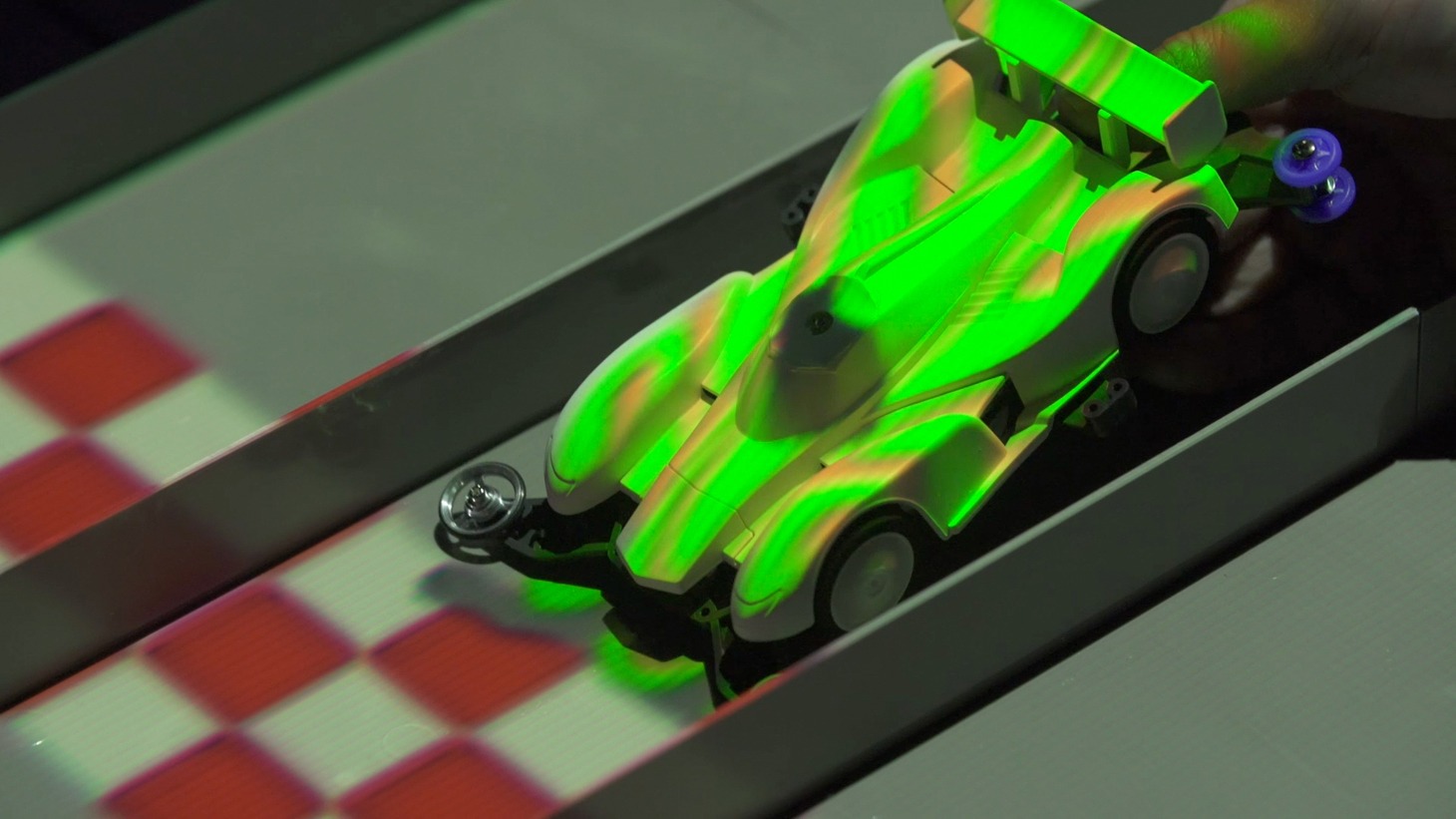 「High Speed Colors -ソニーとつくる、新感覚サーキット-」イメージ