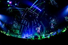 「ONE OK ROCK 2019 - 2020 "Eye of the Storm" JAPAN TOUR」東京・国立代々木競技場第一体育館公演の様子。（Photo by Rui Hashimoto [SOUND SHOOTER]）